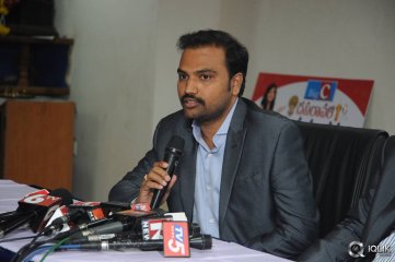 Pranitha Launches Big C Dussehra Offers